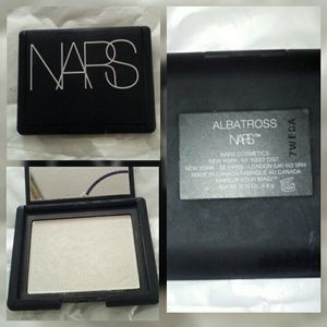 New arrival Nars highlighter in Albatross